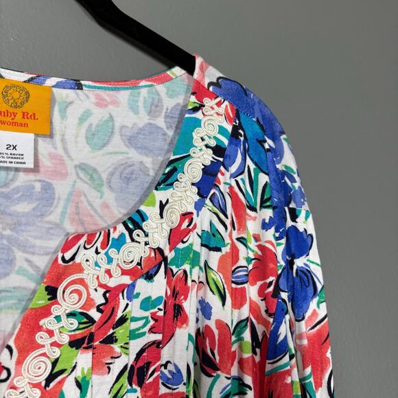 Ruby Rd. NWT Boho Red & Blue Floral Embroidered Trim Top - 2X - Womens Plus Size - Picture 2 of 6